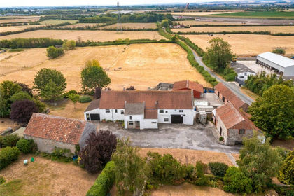 5.8 acres of House with Land for sale in Pawlett
