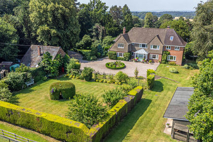 3.5 acres of House with Land for sale in Tong