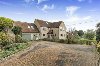 2.5 acres of Land for sale in Charlton-on-Otmoor