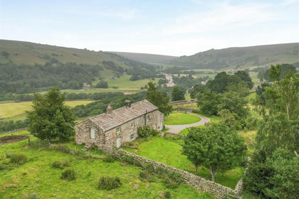 1 acre of Cottage for sale in Grinton