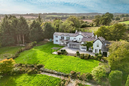 1.5 acres of House with Land for sale in Quarndon