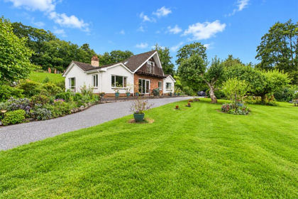 2.4 acres of House with Land for sale in Washfield