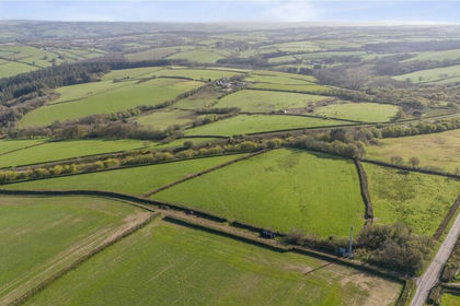 9 acres of Farm for sale in Rose Ash