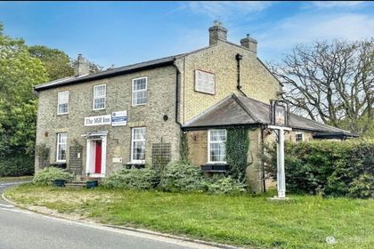 Pub for sale in Market Weston