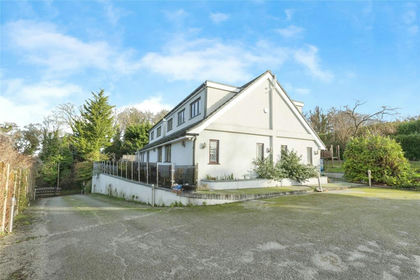 2.5 acres of House with Land for sale in Orpington