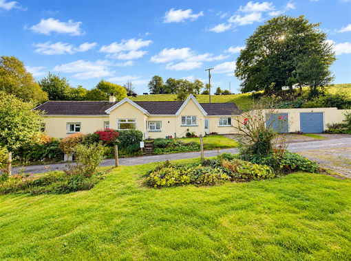 2.5 acres of Smallholding for sale in Pencader