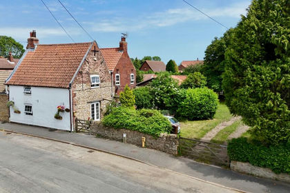 2 acres of Cottage for sale in Whitton