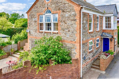 Barn Conversion for sale in Clun