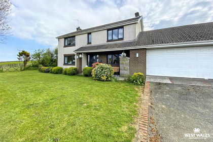 1.7 acres of Equestrian property for sale in Hundleton