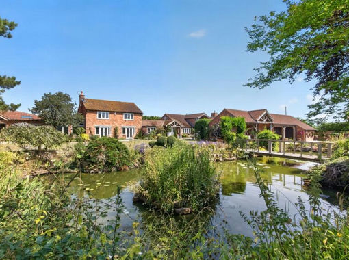 8 acres of Country Estate for sale in Cropwell Butler