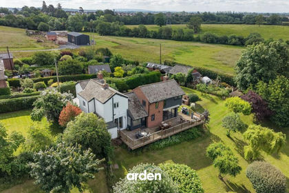 3 acres of House with Land for sale in Hallow