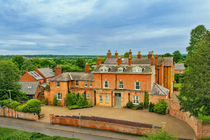 1 acre of House with Land for sale in Lutterworth