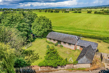 Barn Conversion for sale in Oving