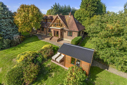 6 acres of House with Land for sale in Alkham