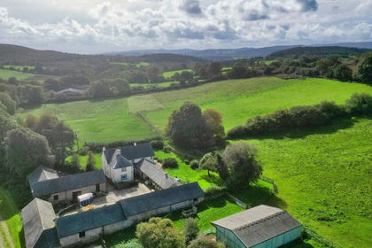 25 acres of Farmhouse for sale in Moretonhampstead