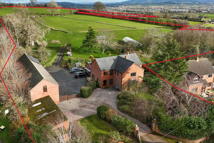 10.8 acres of House with Land for sale in Pipe and Lyde