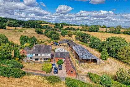 52.4 acres of Farm for sale in Longdon