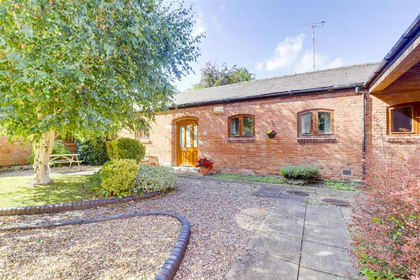 Land for sale in Lowdham