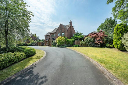 1.1 acres of House with Land for sale in Meriden and Solihull East