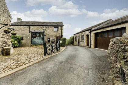 Barn Conversion for sale in Huddersfield