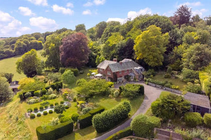 8.2 acres of House with Land for sale in Selborne