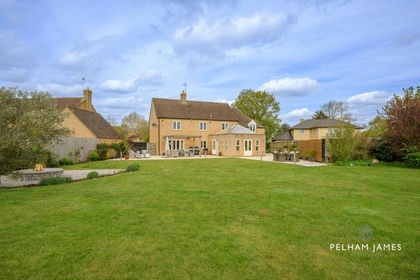 1.2 acres of House with Land for sale in Greatford