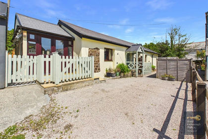 Barn Conversion for sale in Frithelstock