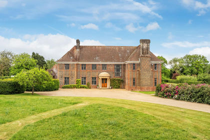 15 acres of House with Land for sale in Godstone