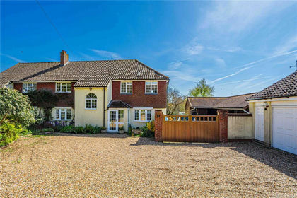 1.2 acres of House with Land for sale in Great Gaddesden