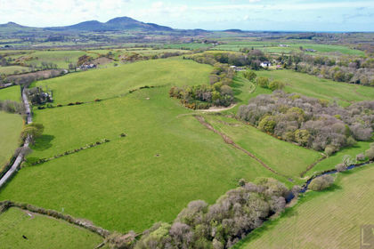 45.7 acres of Farmland for sale in Llannor