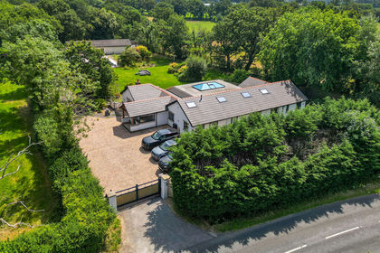 8.6 acres of House with Land for sale in Euxton