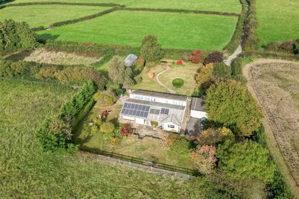 1 acre of House with Land for sale in Dolton