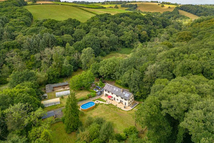 2.6 acres of Country Home for sale in Winkleigh