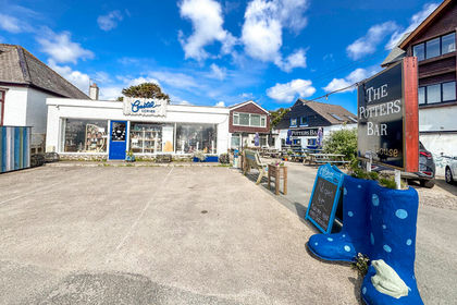 Development Land for sale in Grade-Ruan