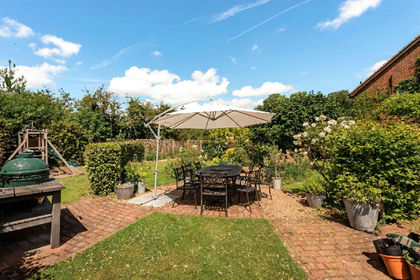 Barn Conversion for sale in Cheddington