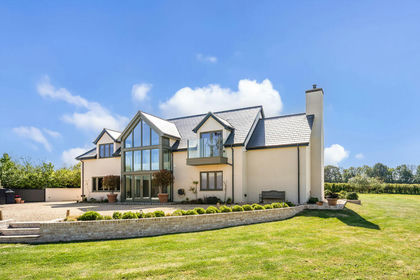 1.7 acres of House with Land for sale in Ardeley
