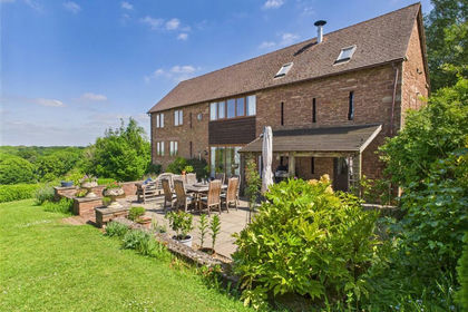 1.1 acres of Barn Conversion for sale in Linton (Penyard Ward)