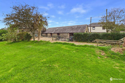 5 acres of House with Land for sale in Gwinear-Gwithian