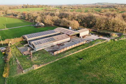 Development Land for sale in Holnest