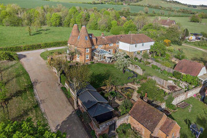 4 acres of House with Land for sale in Thurnham