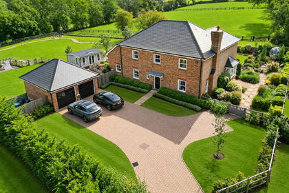 1 acre of House with Land for sale in Woldingham