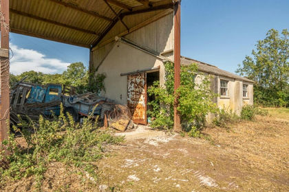 2.3 acres of House with Land for sale in High Ham