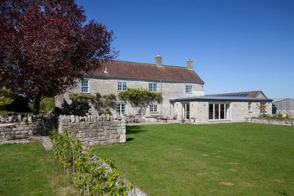 18 acres of Farmhouse for sale in Babcary