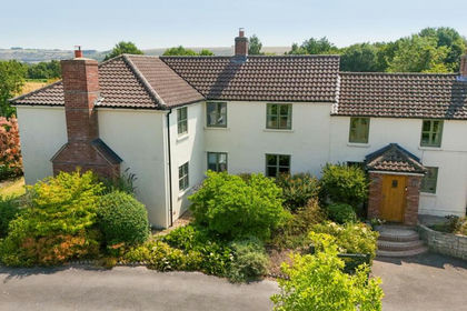 9.2 acres of House with Land for sale in Dilton Marsh