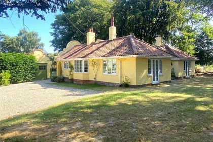 1.1 acres of House with Land for sale in Mundesley