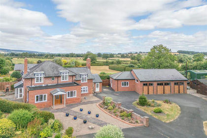 2.5 acres of House with Land for sale in Luston