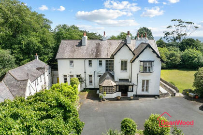 2.8 acres of House with Land for sale in