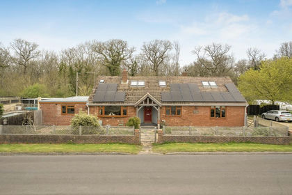 3 acres of Equestrian property for sale in Purton