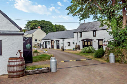 1 acre of Agricultural Land for sale in Rosemarket