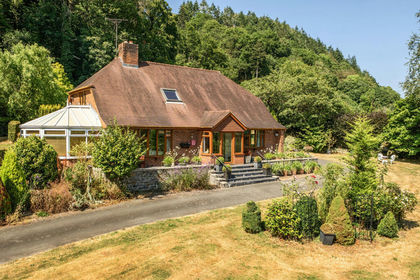 1.6 acres of House with Land for sale in Meifod